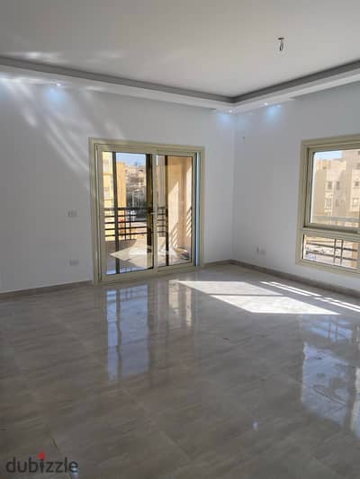 Apartment for rent in the upscale villas south of the Academy near Hassan Al-Sharbatly Mosque