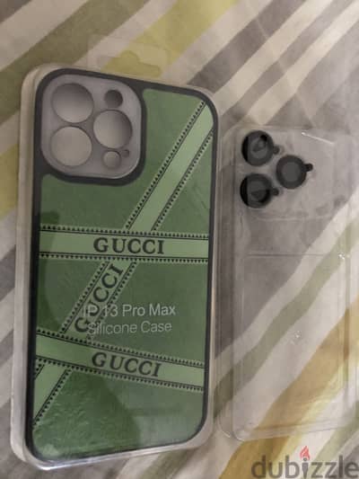 جراب IPhone 13pro max Gucci معاه 3 عدسات للكاميرا