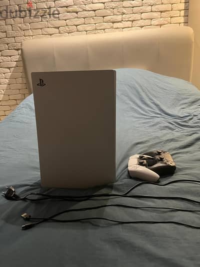 Playstation 5 / PS5 - excellent condition