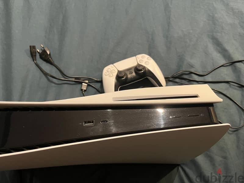 Playstation 5 / PS5 - excellent condition 2
