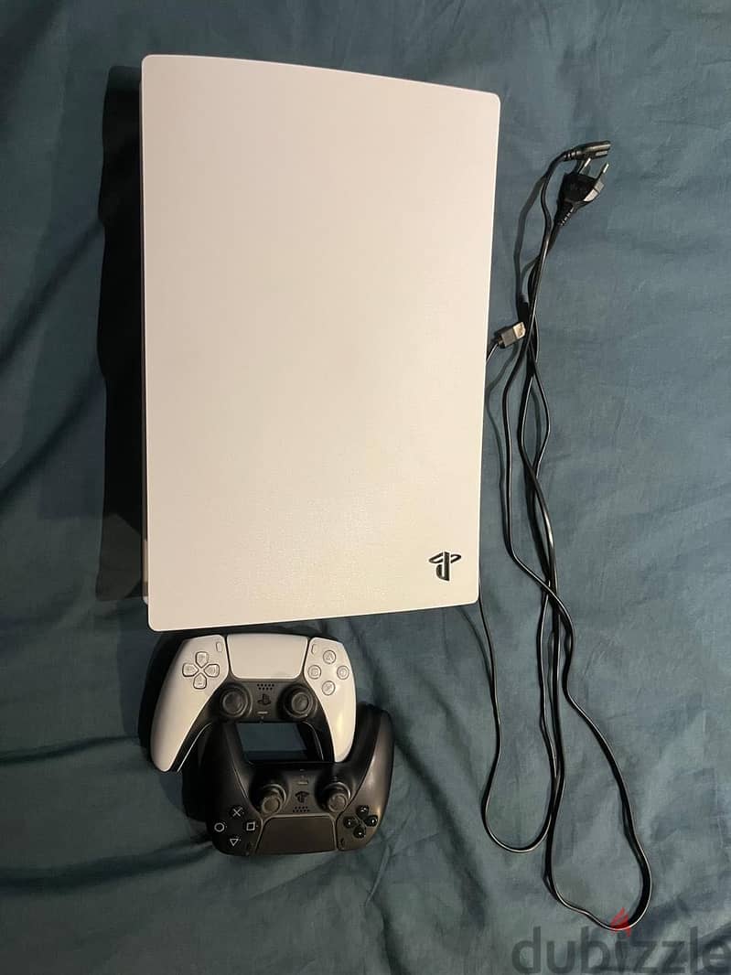 Playstation 5 / PS5 - excellent condition 4