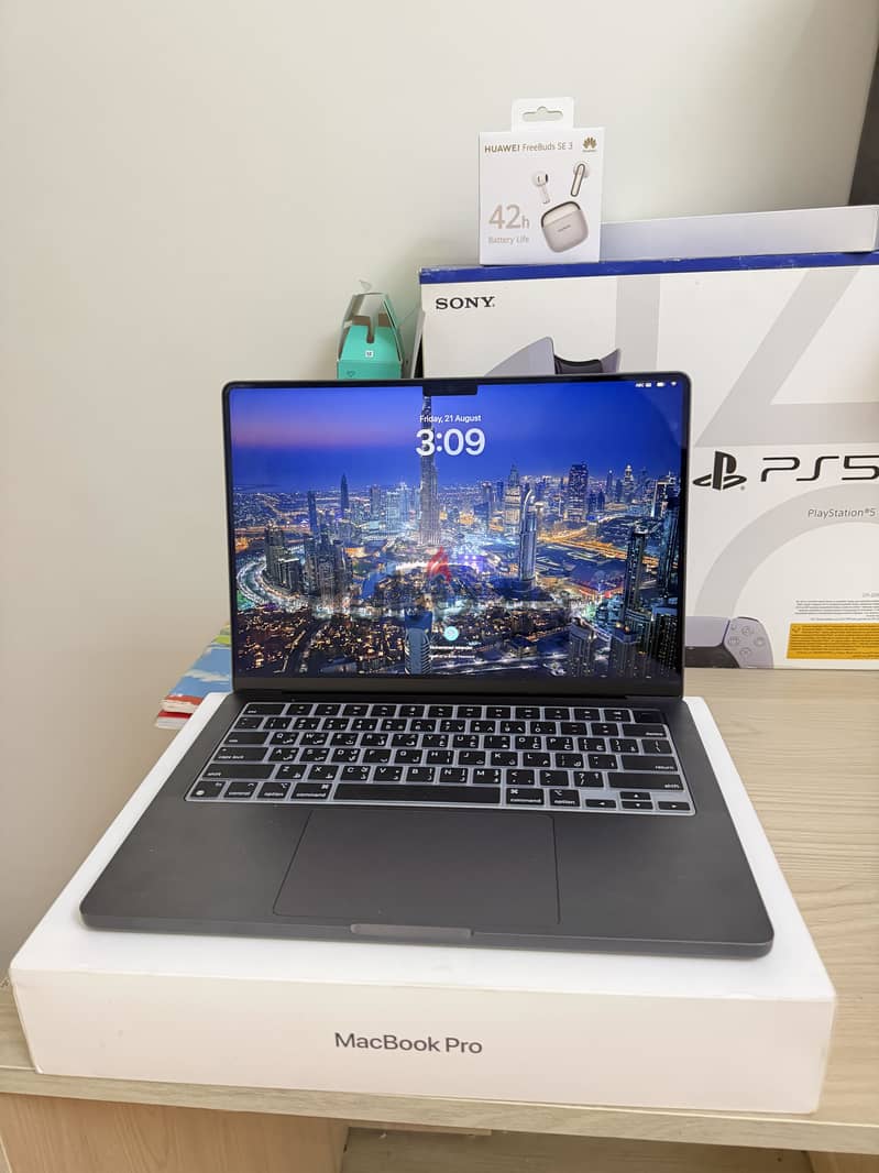 MacBook Pro m3 pro 3
