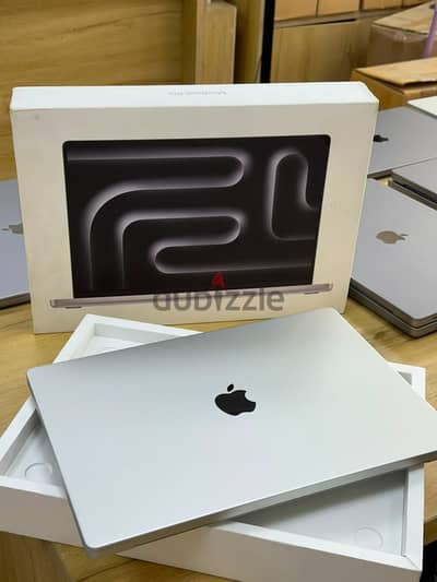  MacBook M4 pro 16 inch