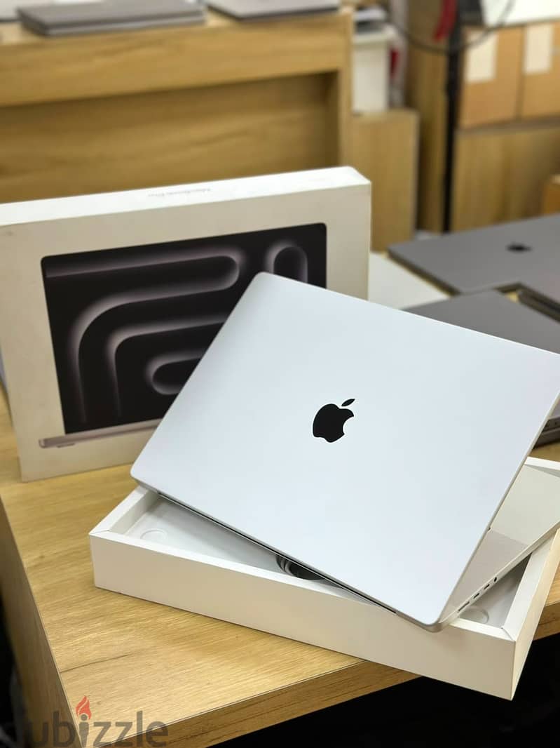  MacBook M4 pro 16 inch 1