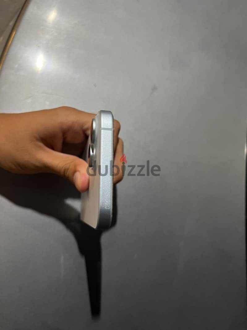 Apple - iPhone 15 5