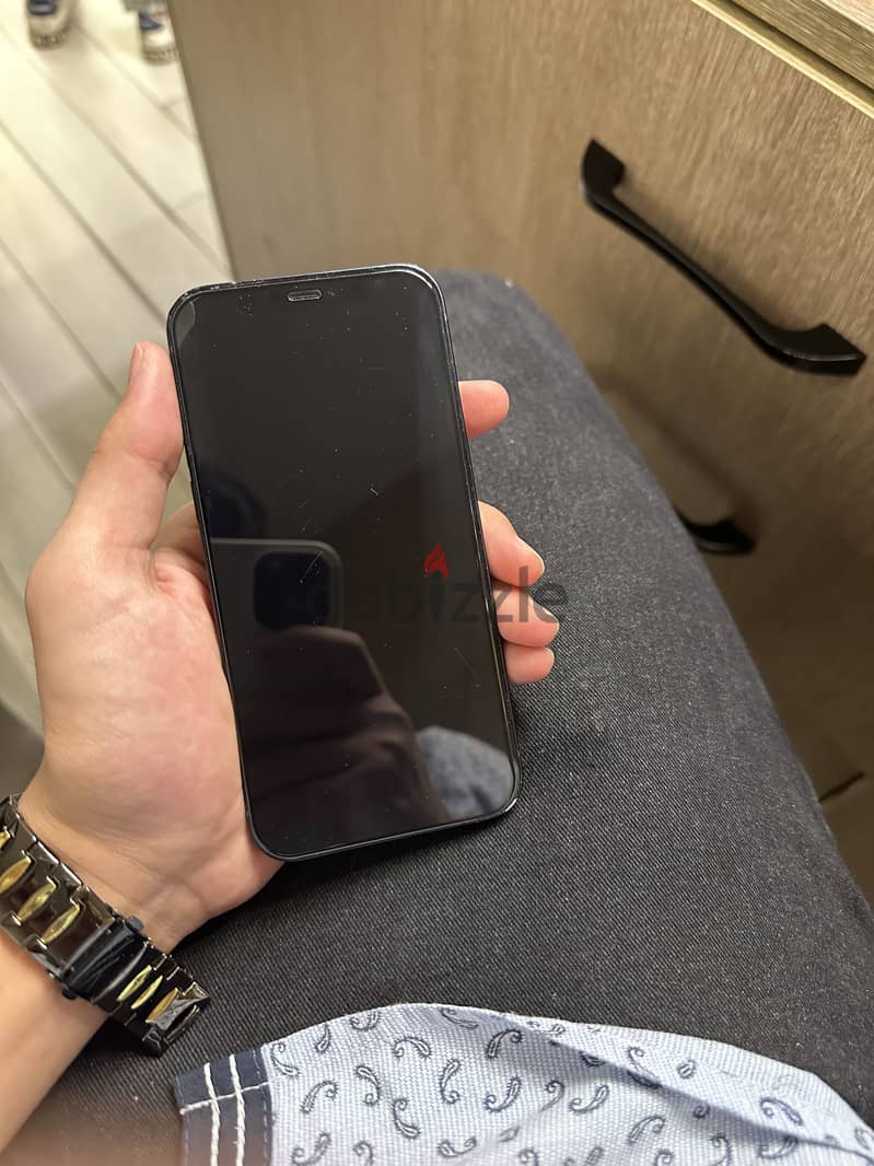آبل - آيفون 12 1