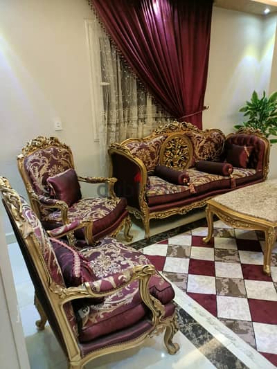صالون مذهب خشب زان أحمر من دمياط بحالة ممتازة كالجديد تماما
