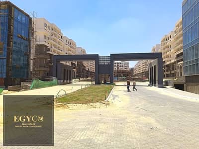 duplex VIP for sale with a 30% discount and ready to move in the largest fully integrated compound with services and facilities in R7 New Capital