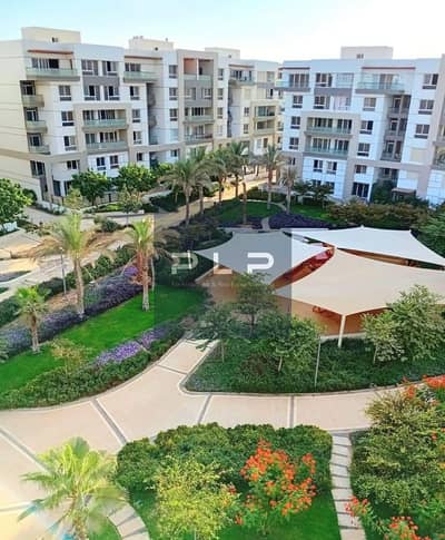 Ground floor apartment with private garden, ready to move in, prime location, for sale in Hyde Park Compound - New Cairo, at a bargain price