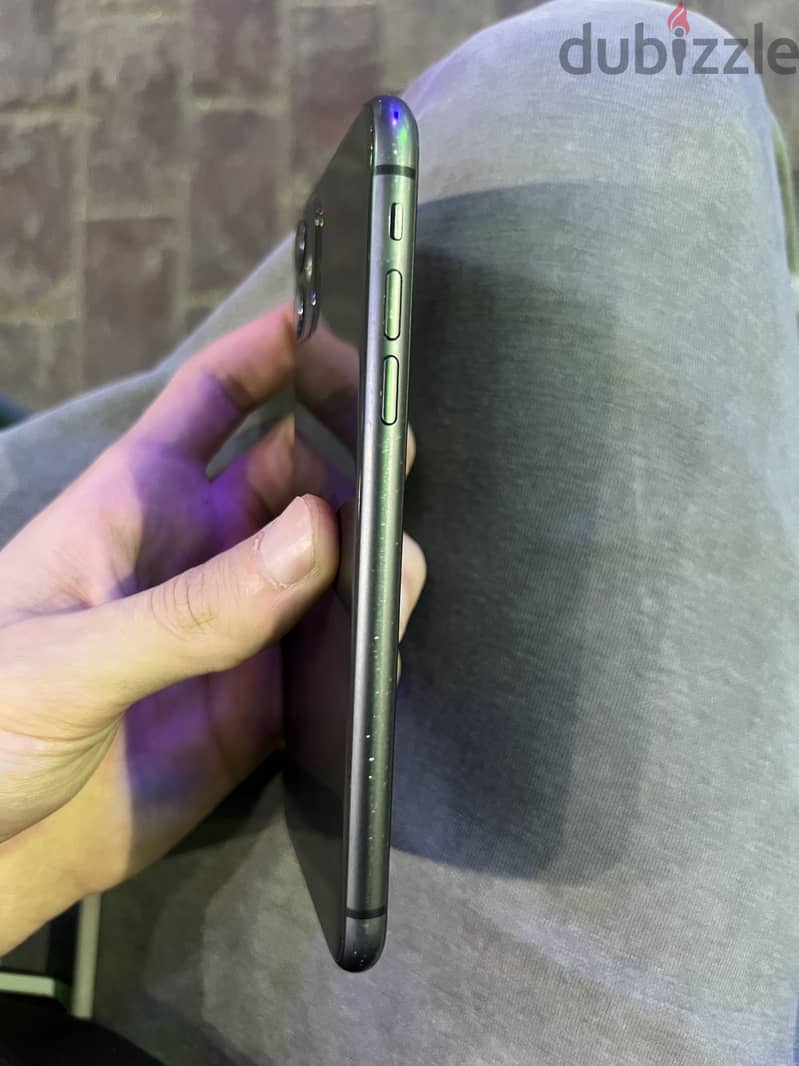 Apple - iPhone 11 2