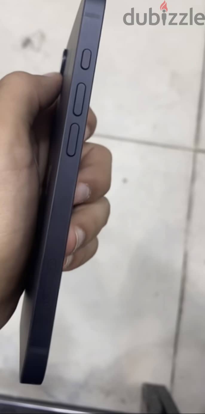 iPhone 16e used like new 2