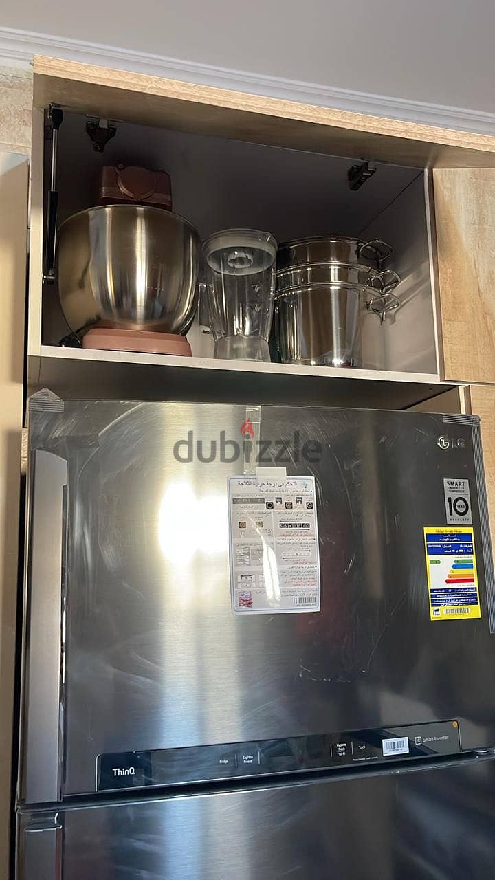 Full kitchen like new | used only 4 months! 3