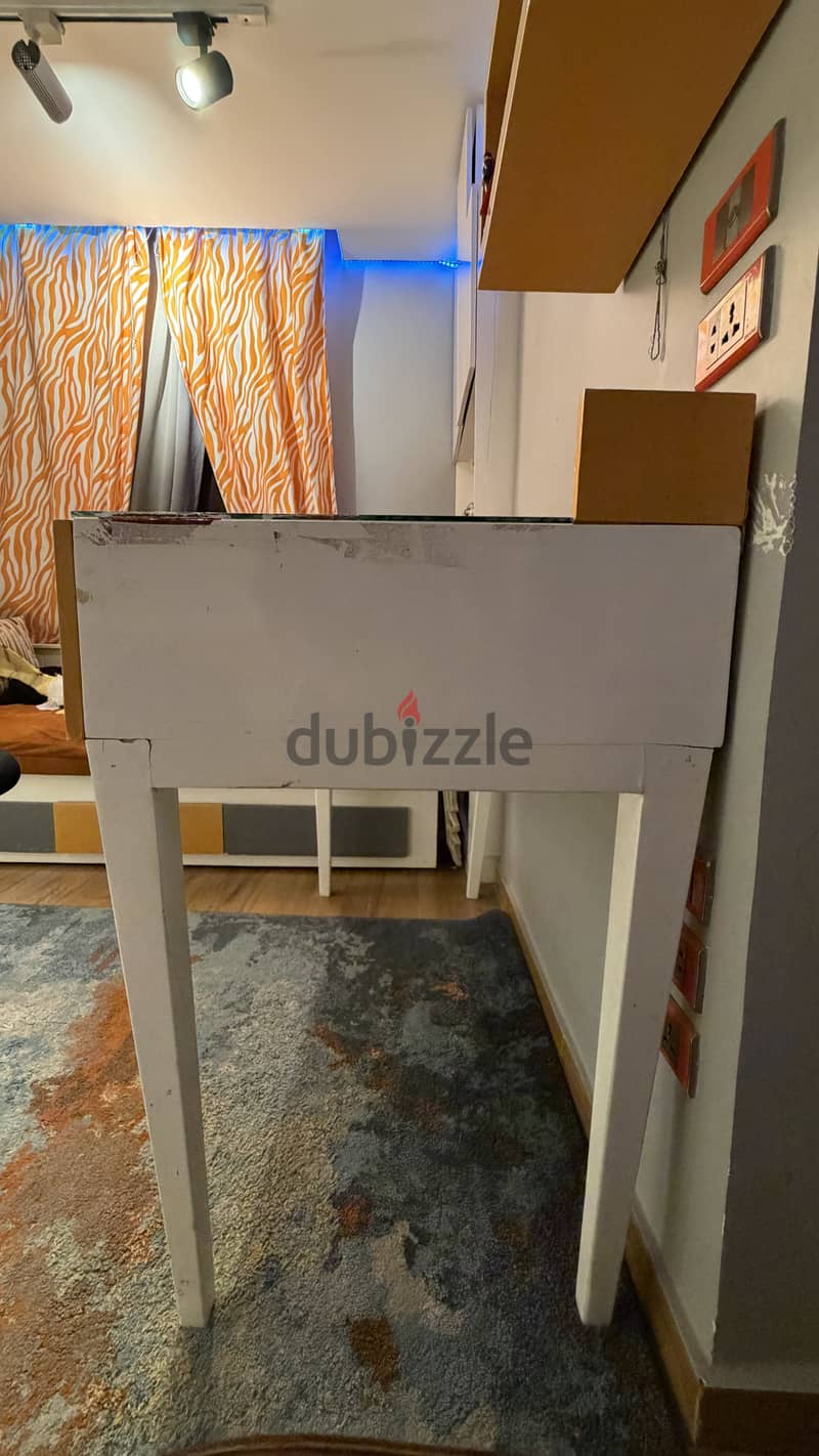 Orange desk 1