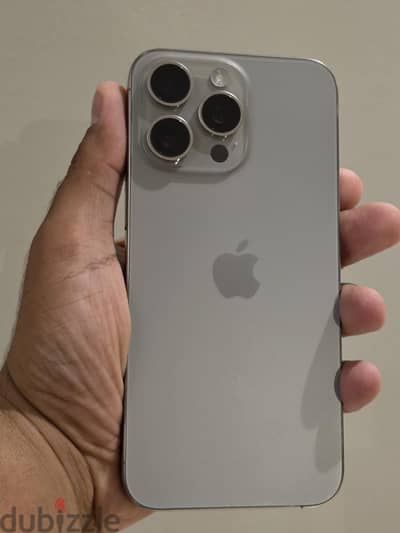 IPhone 15 Pro Max 256g بدون ضريبه