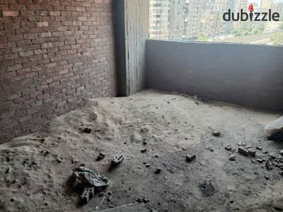 Apartment for sale in Helmeyet El-Zaitoun near Ibn Khaldun School and Kentucky