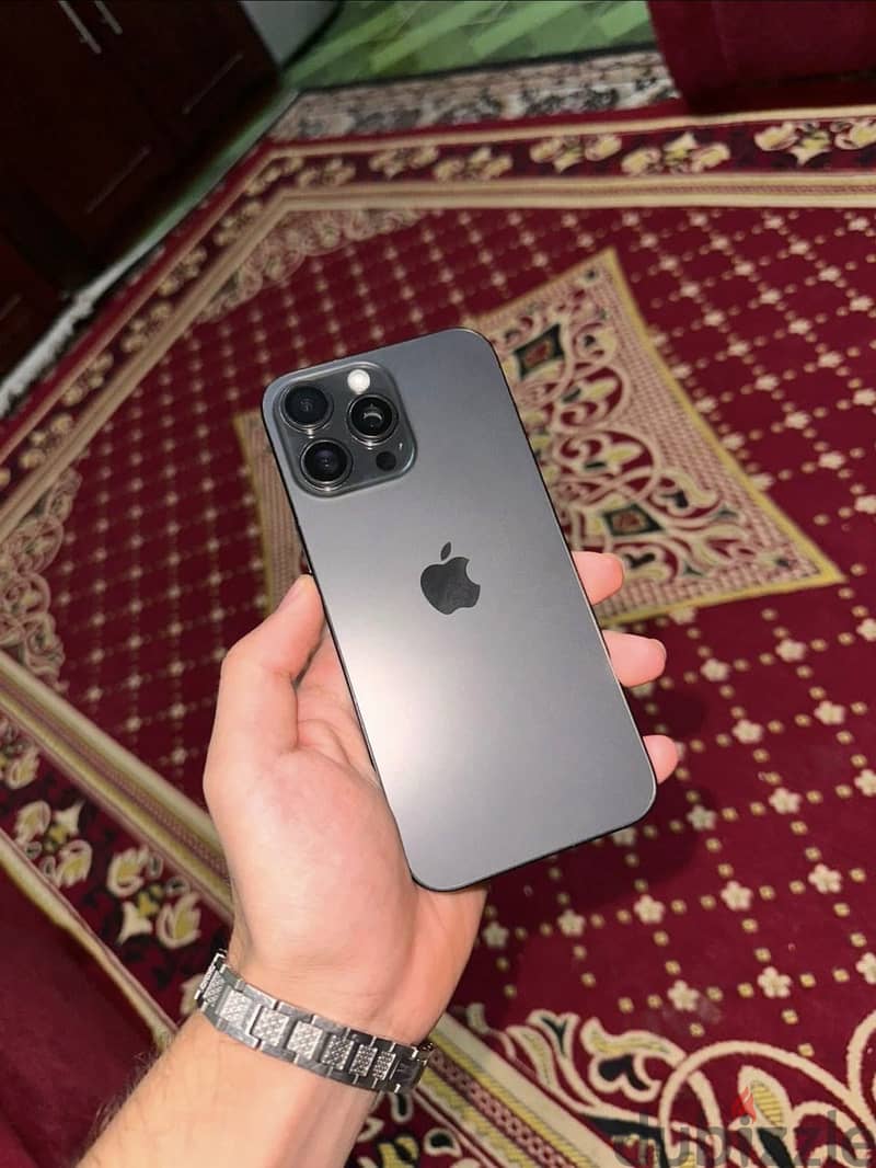 Apple - iPhone 16 Pro Max 2