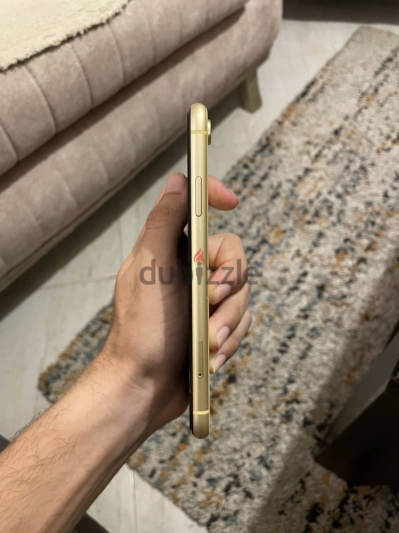 IPhone XR ايفون 8