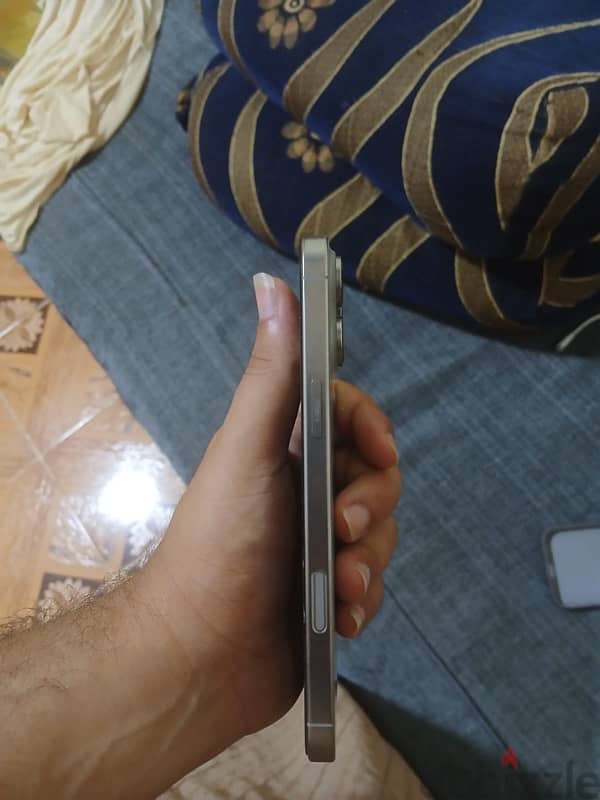 iPhone 16 pro max 3