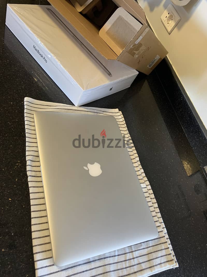 Macbook pro 15 inch 2