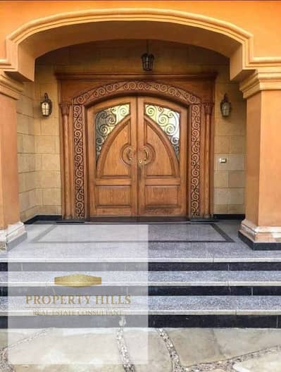 Long-term installment without interests, receive a 5-master-bedroom villa for immediate sale in Al-Shorouk with a private pool next to the British University and Al-Borg Compound