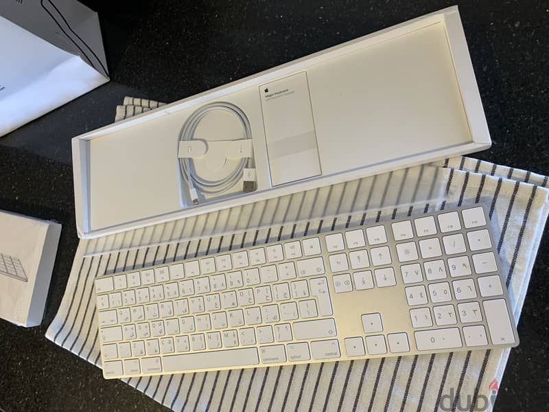 Apple Magic Keyboard with Numeric Keypad - Arabic 1