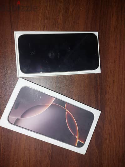 iPhone 16 Pro Max ١٥ شحنه فقط
