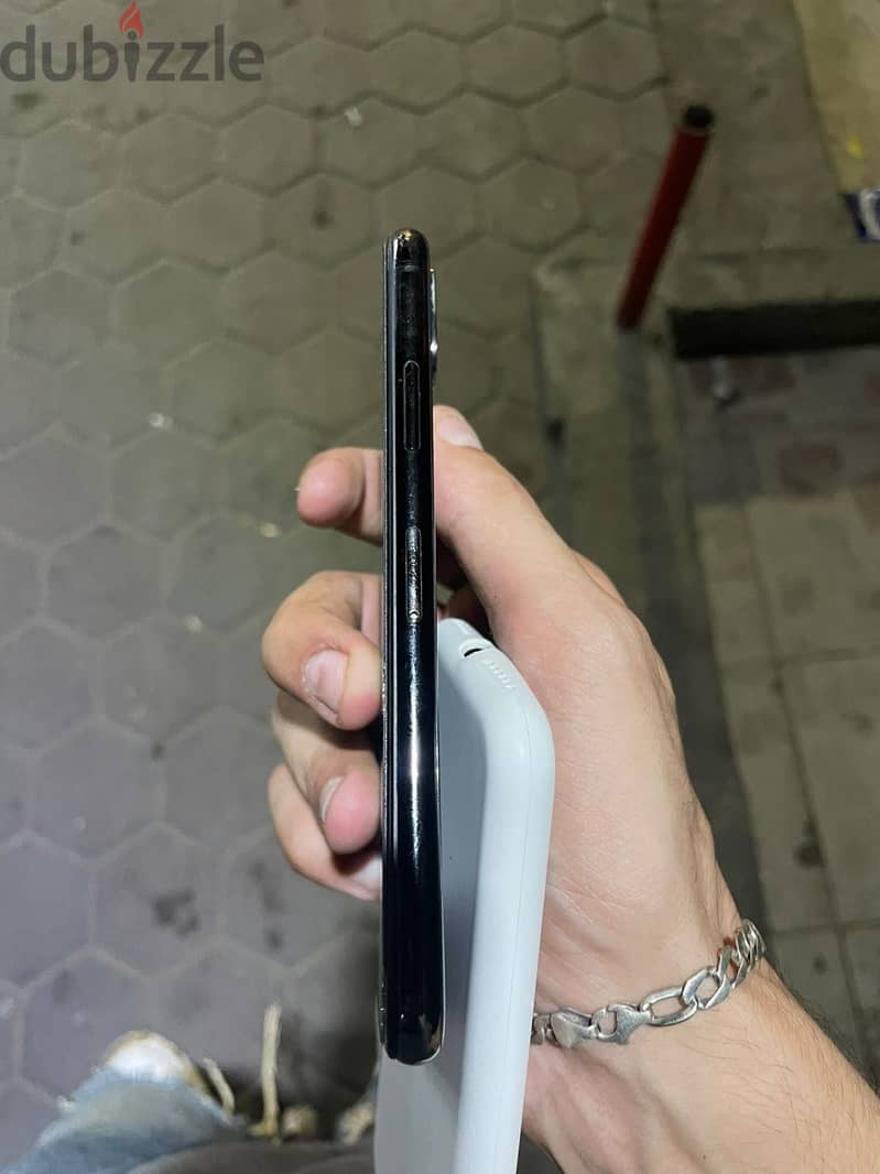 Apple - iPhone X 1