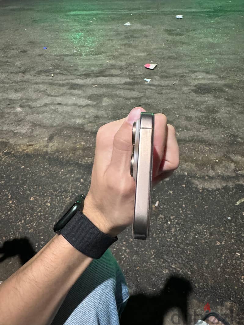 Apple - iPhone 16 Pro Max 1