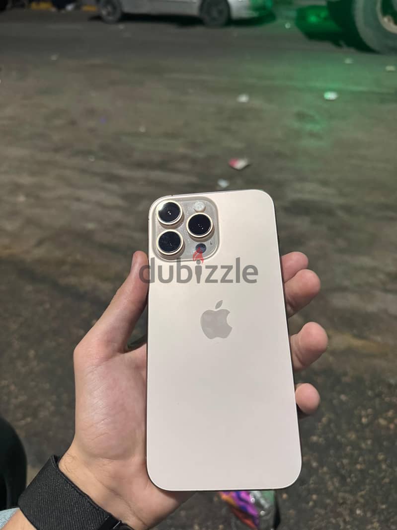 Apple - iPhone 16 Pro Max 3