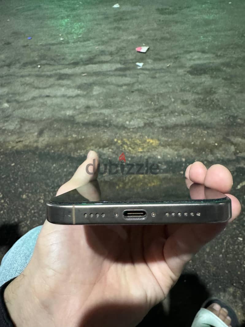 Apple - iPhone 16 Pro Max 5