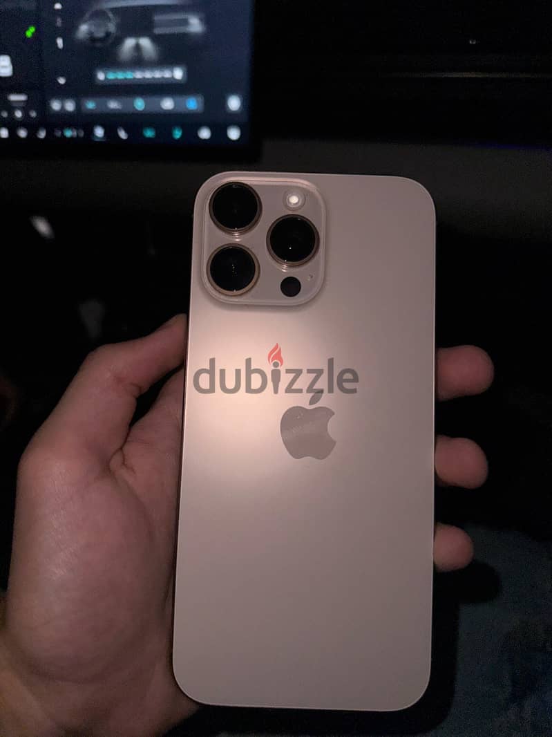 Apple - iPhone 16 Pro Max 7