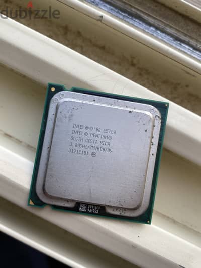 Intel Pentium E5700