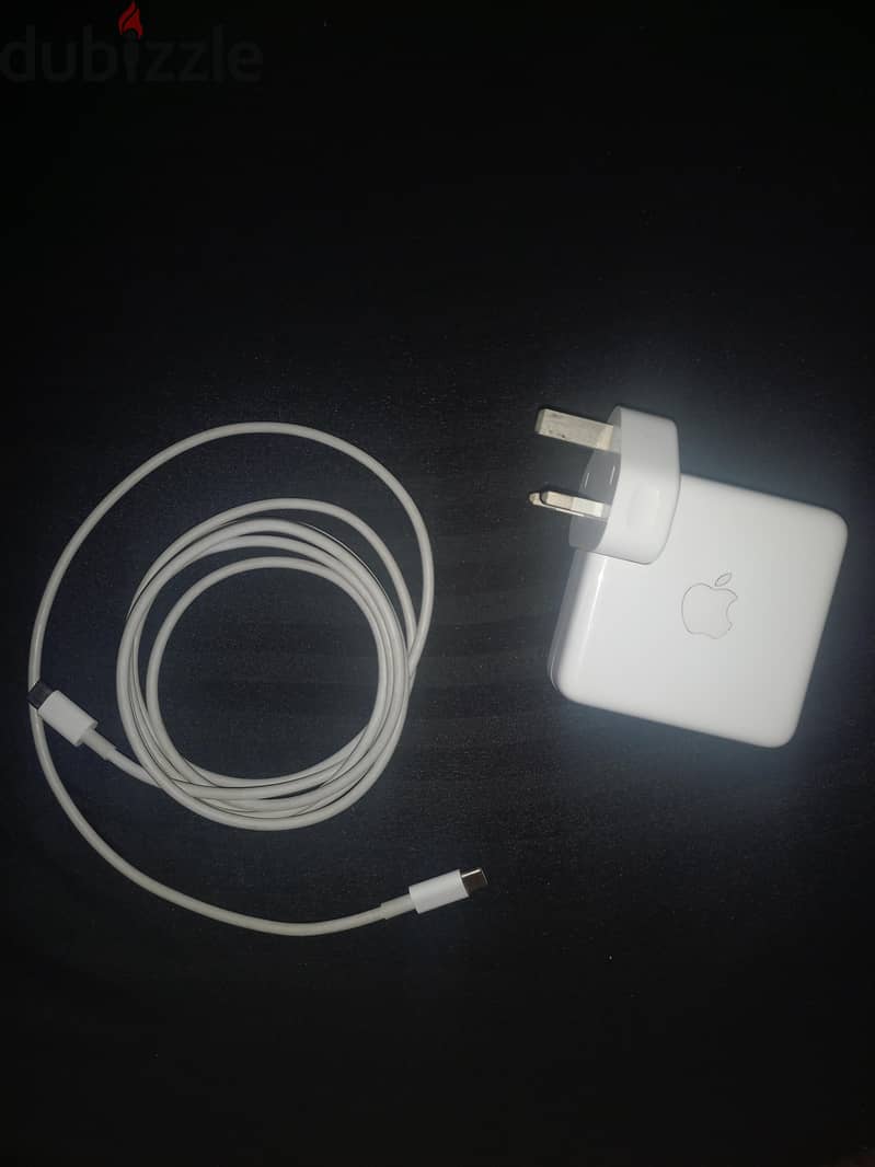 macbook pro intel core i5 2020 13-inch 1