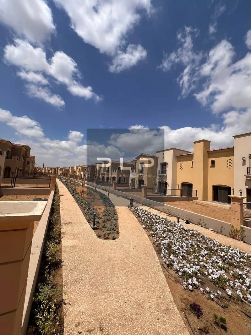 تاون هاوس بـ٣ غرف نوم في سيتي جيت، صورة ٩ من ١٣