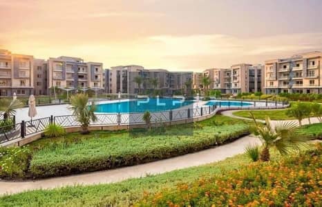 Fully finished apartment for sale, ready to move, in Galleria Moon Valley Compound.