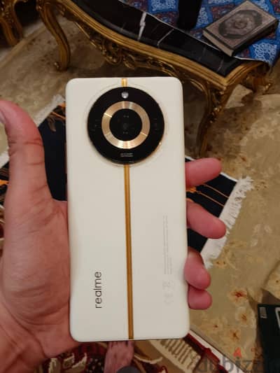  للبيع Realme 11 Pro+ 5G بحالة ممتازة (كسر زيرو)