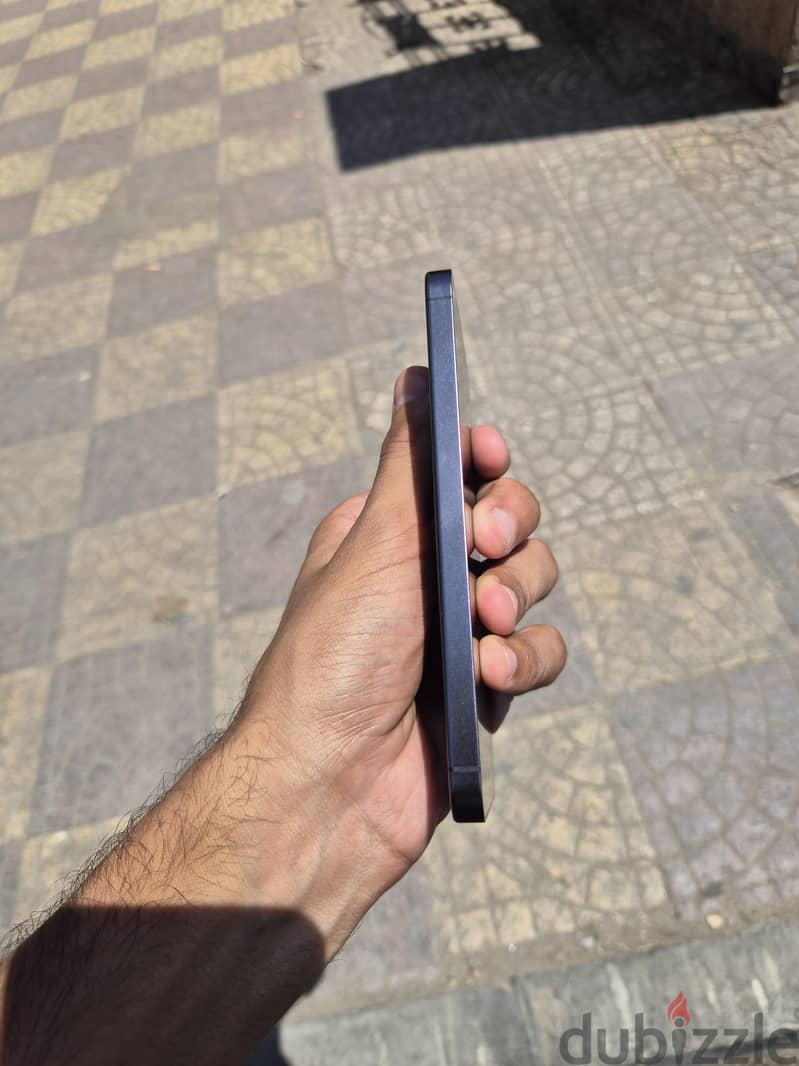 Samsung S24 4