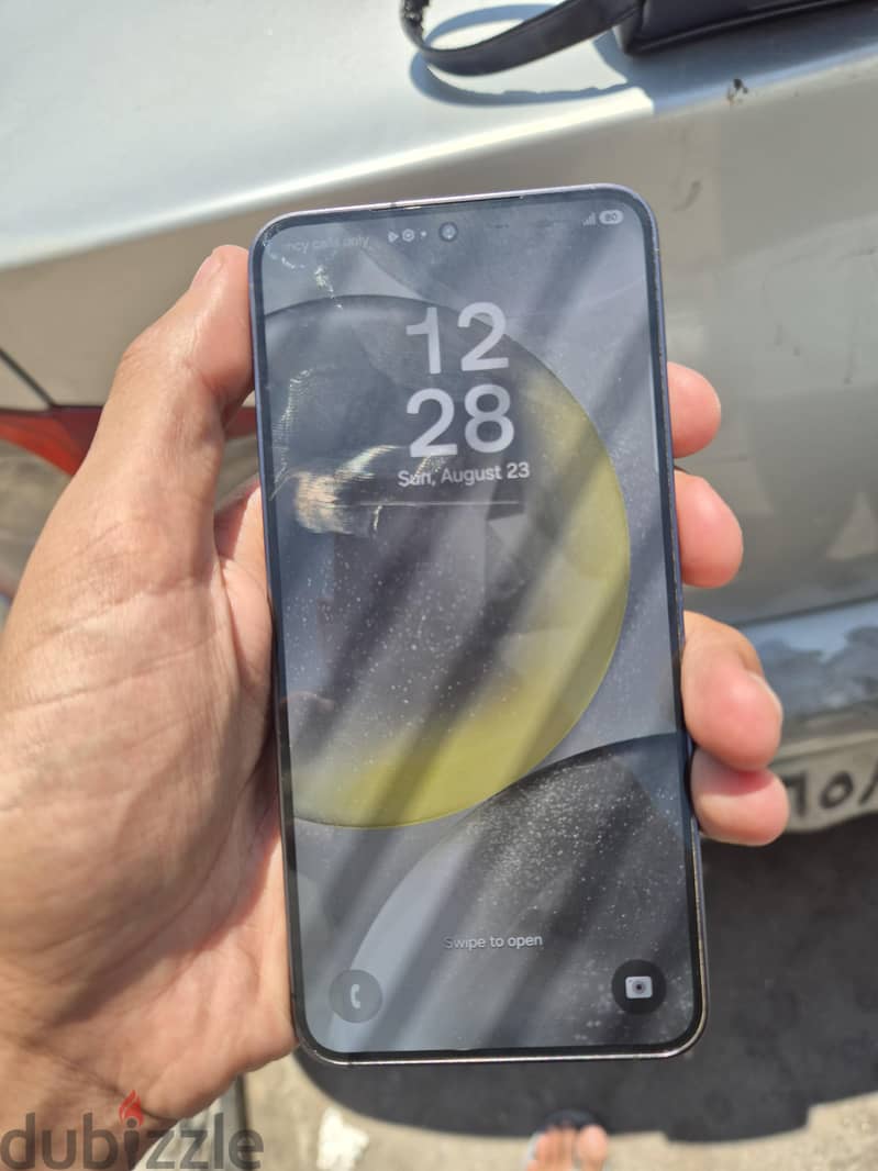 Samsung S24 6