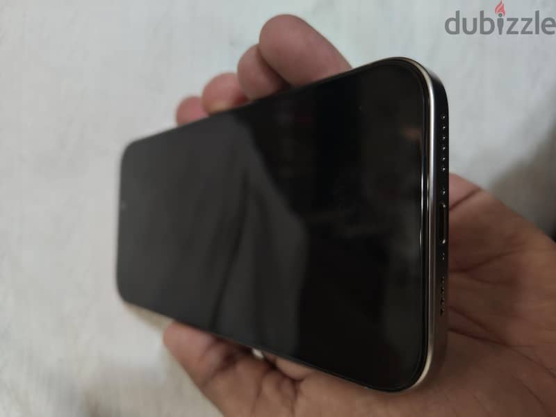 Apple - iPhone 16 Pro Max 3