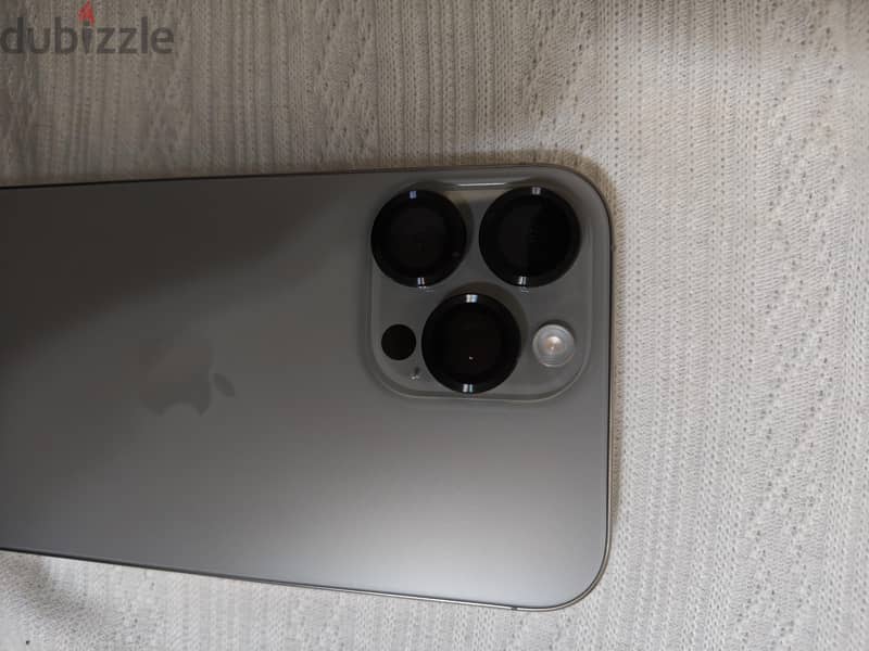 Apple - iPhone 16 Pro Max 4