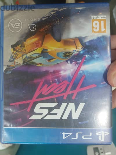 ألعاب ps4 بحاله ممتازه استعمال منزلى خفيف
