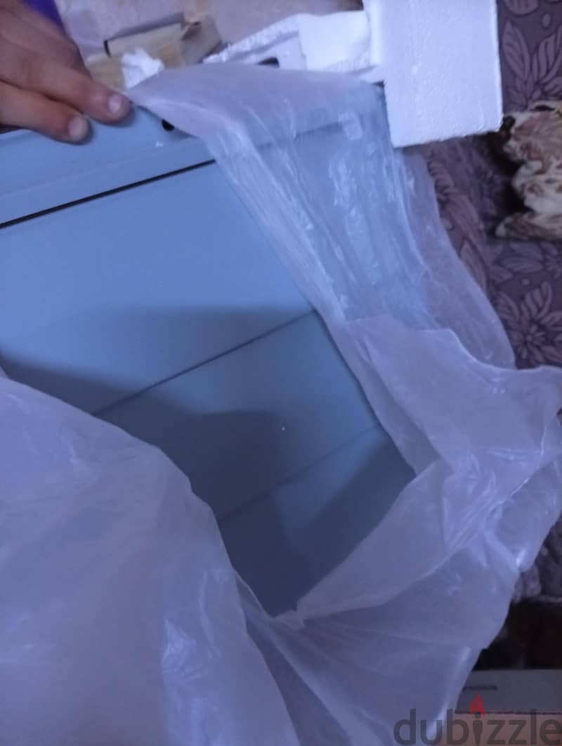 TOSHIBA 3