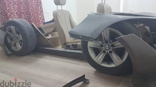 قطع غيارbmw  f30 الفئه الثالثه  اصليه المانى موديل ٢٠١٥