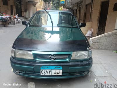 أوبل فيكترا 1995 اوتوماتيك 2000 CC