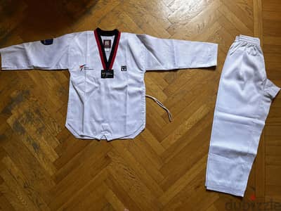 Taekwondo dobok (kimono)