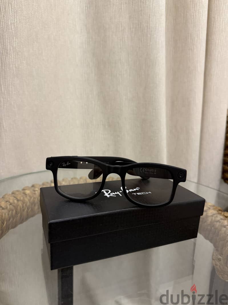 Smart Glasses (Camera and Speakers) 1
