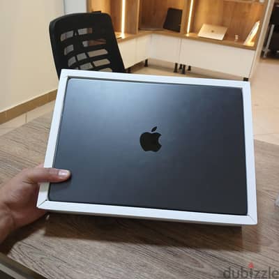 MacBook Pro 14-inch M5 16/1 TB | ماك بوك برو ١٤إنش m5