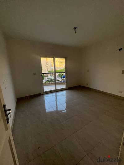 99 sq m apartment for rent in Al Rehab, prime location near services