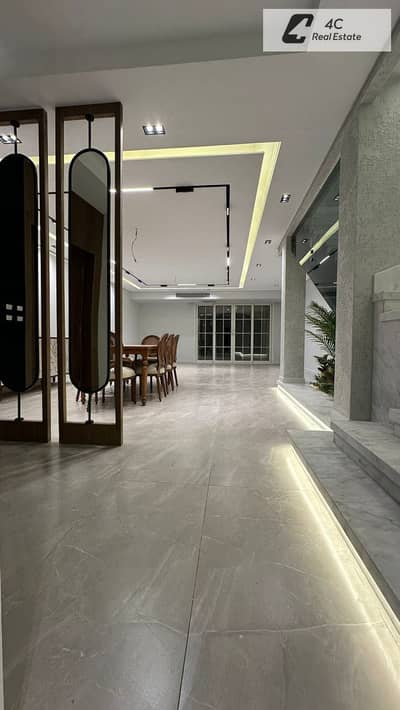 تاون هاوس luxury-استلام فوري بكمبوند ليان التجمع الخامس باقل اوفر مطلوب view panorama جاهز للمعاينه والسكن