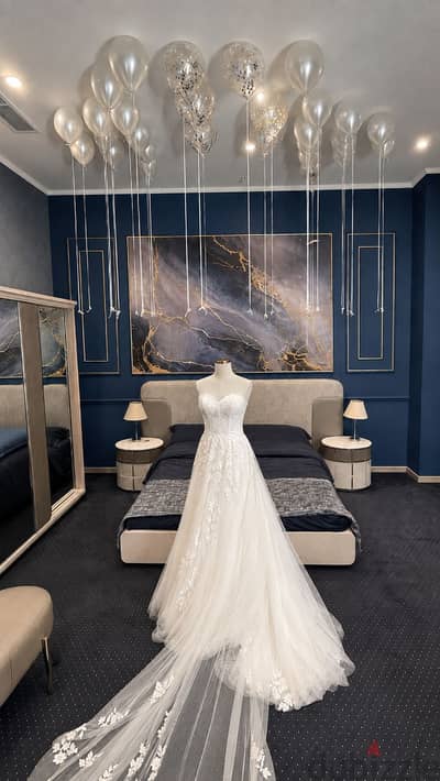 Elegant Luxury Bridal Wedding Dress – Worn Once